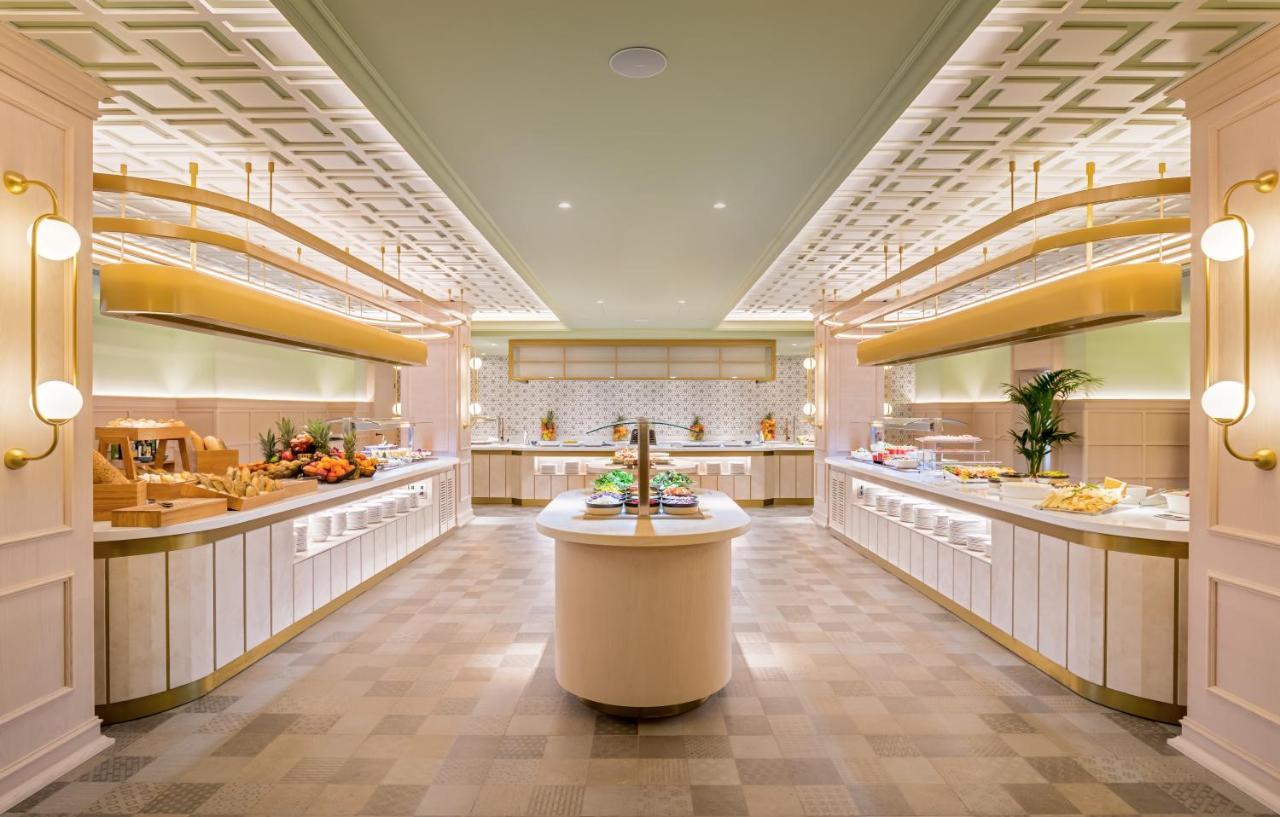 Barcelo La Nucia Palms Hotel Bagian luar foto The buffet at the lounge