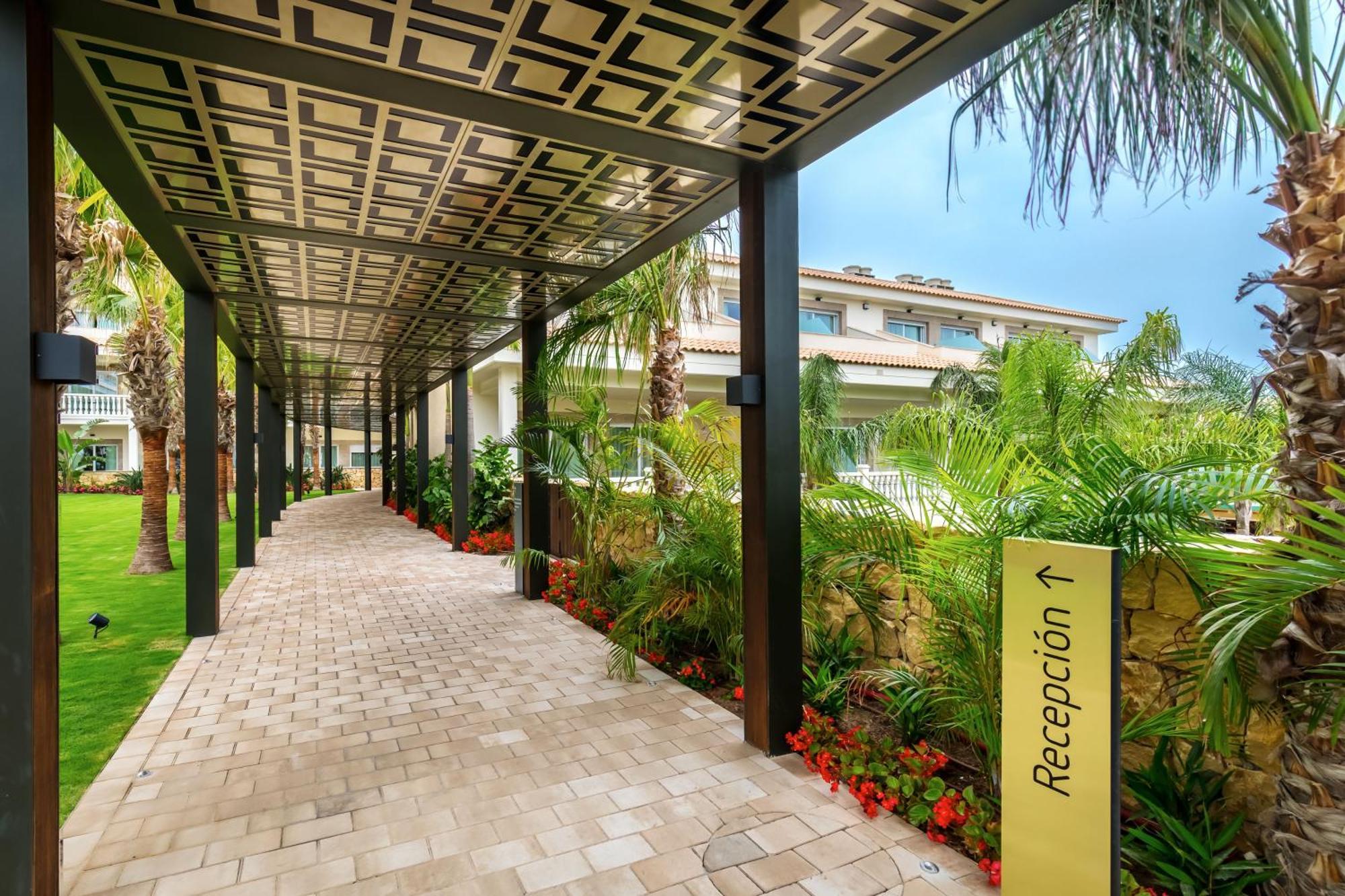 Barcelo La Nucia Palms Hotel Bagian luar foto